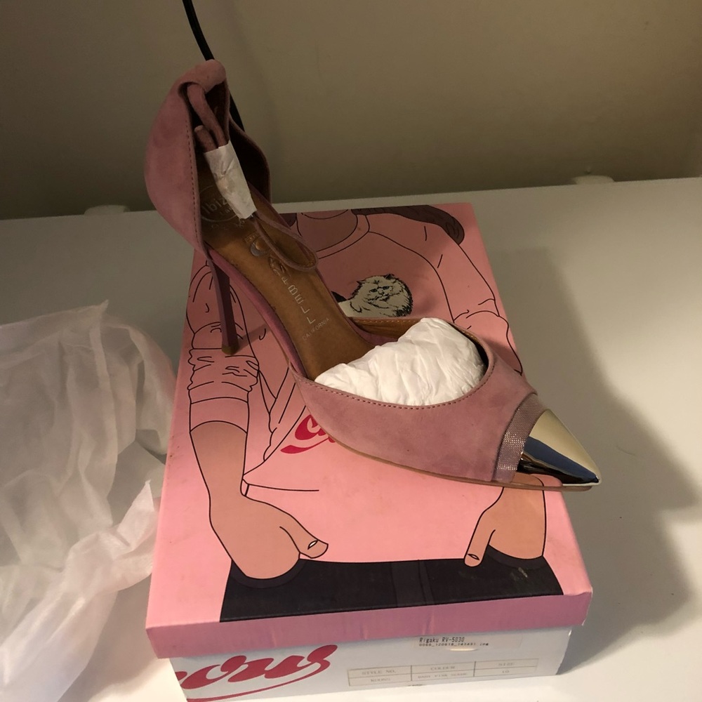 Brand New Jeffrey Campbell Heels. Mauve Suede